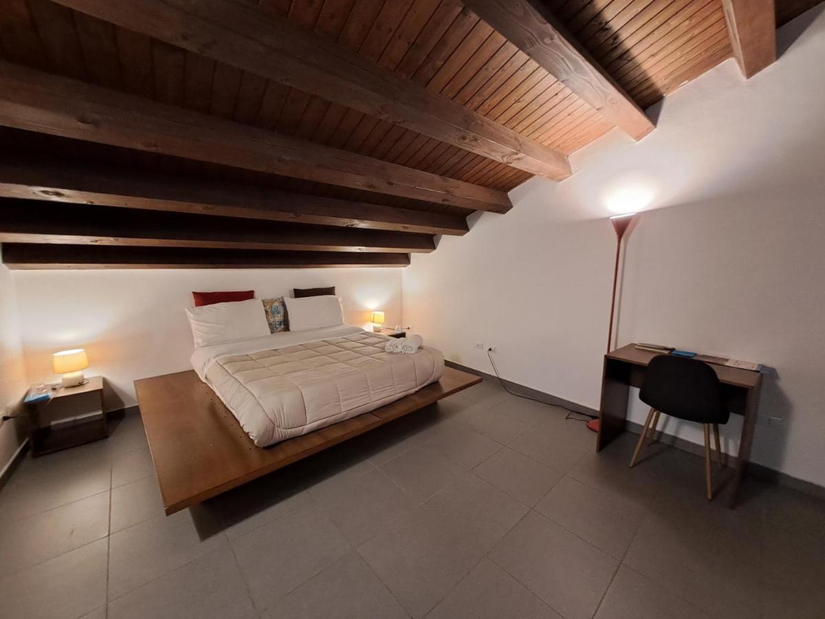 Sopra Moltivolti Guesthouse Palermo Zimmer foto